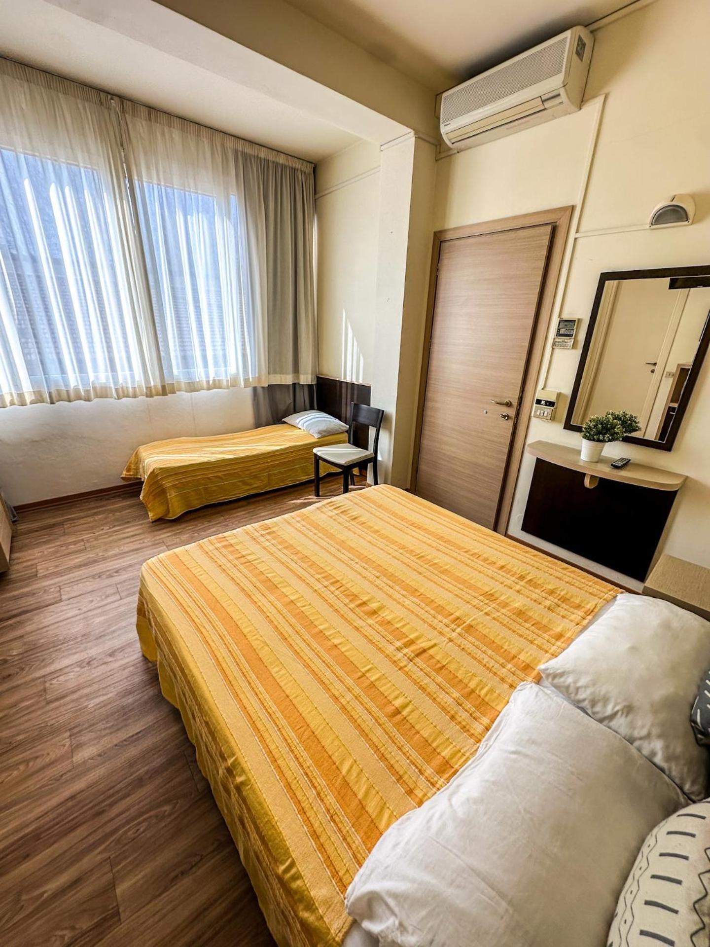 Hotel & Residence Parador Чезенатико Экстерьер фото
